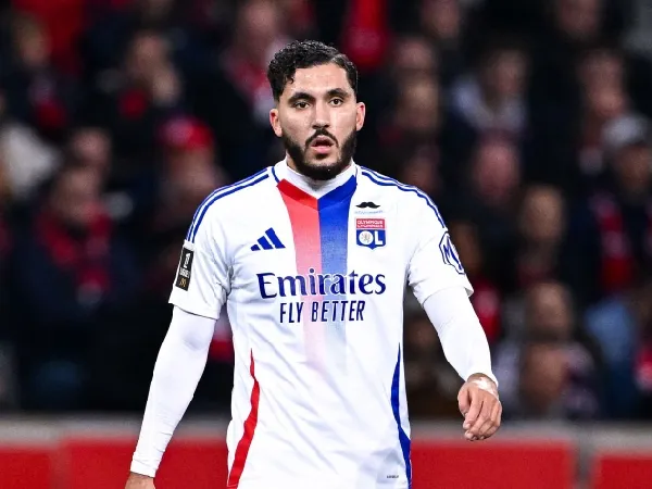 Arsenal Berpeluang Rekrut Rayan Cherki dari Lyon
