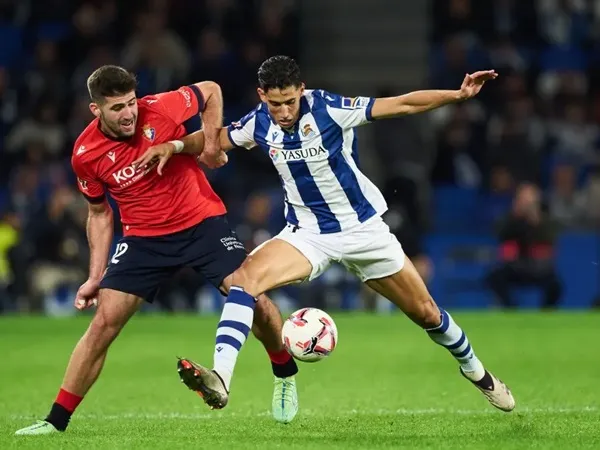 Real Madrid Tertarik Datangkan Bek Pinjaman Sociedad