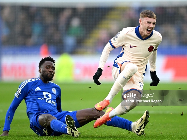 Enzo Maresca Bela Wilfred Ndidi atas Tekel Kontroversial pada Cole Palmer