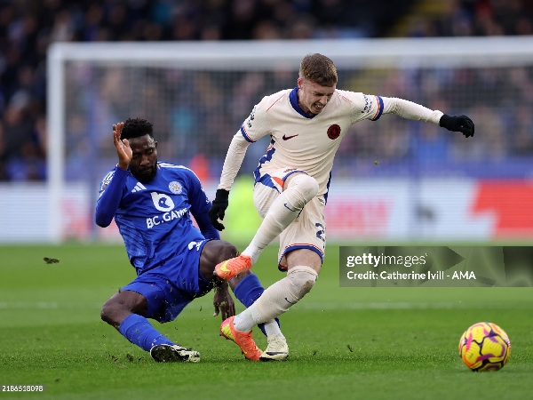 Joe Cole Soroti Tekel Berbahaya Wilfred Ndidi pada Cole Palmer