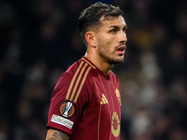 Leandro Paredes Lega AS Roma Perlihatkan Semangat Juang Kontra Tottenham