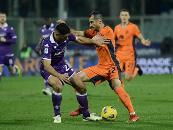 Fiorentina vs Inter Milan: Duel Sengit Penentu Puncak Klasemen Serie A