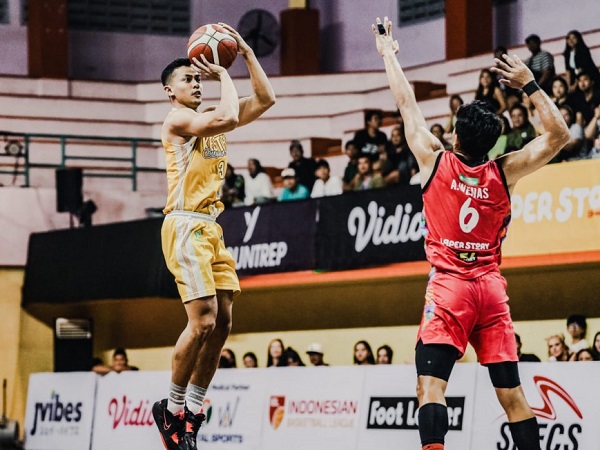 Nuke Tri Saputra Bertahan Dengan Kesatria Bengawan Solo