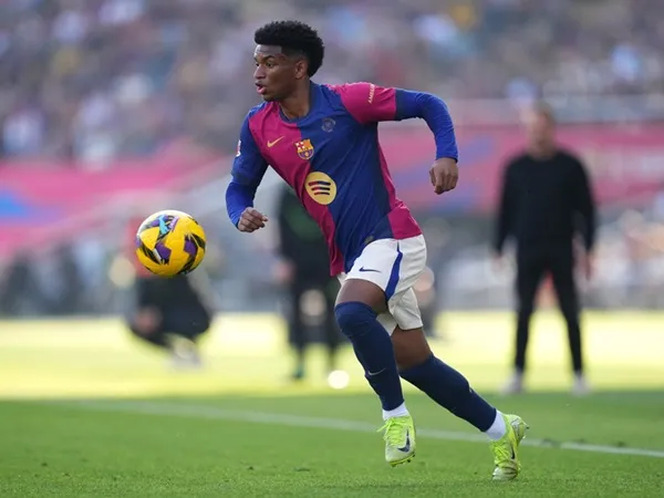 Alejandro Balde Pastikan dalam Kondisi Baik-baik Saja