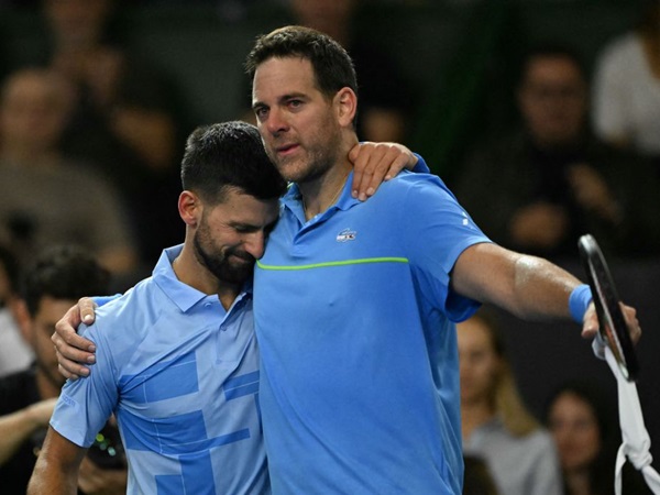 Novak Djokovic Dan Juan Martin Del Potro Berlinang Air Mata Usai Laga Ini