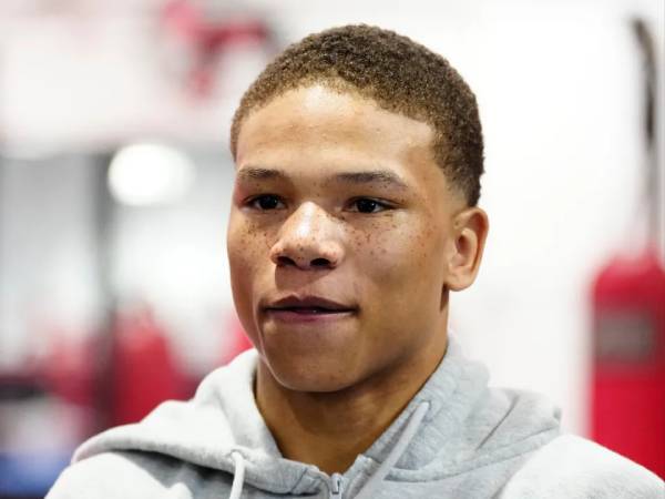 Kelebihan Berat 15 Pound, Curmel Moton Jelaskan Alasan Pertarungan Batal