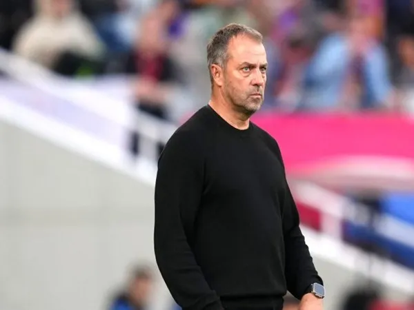 Hansi Flick Lega Akhiri Rekor Buruk di Bulan November