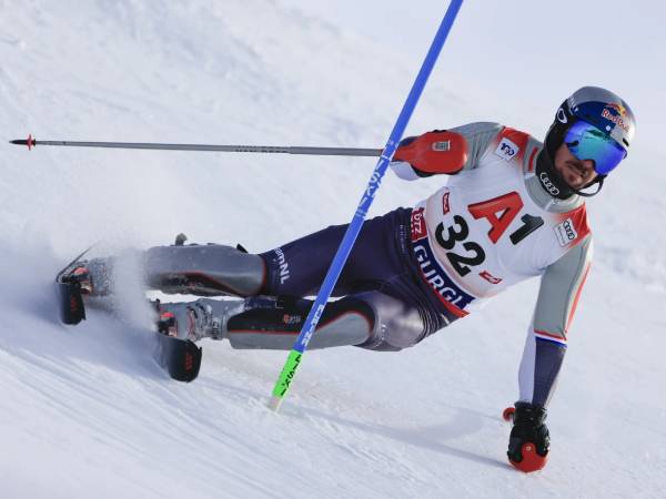 “Comeback” Atlet Ski Legendaris Marcel Hirscher Berakhir Akibat Cedera ACL