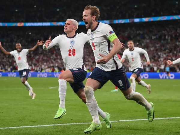 Emile Heskey Prediksi Harry Kane Bakal Ikuti Jejak Ronaldo dan Ali Daei