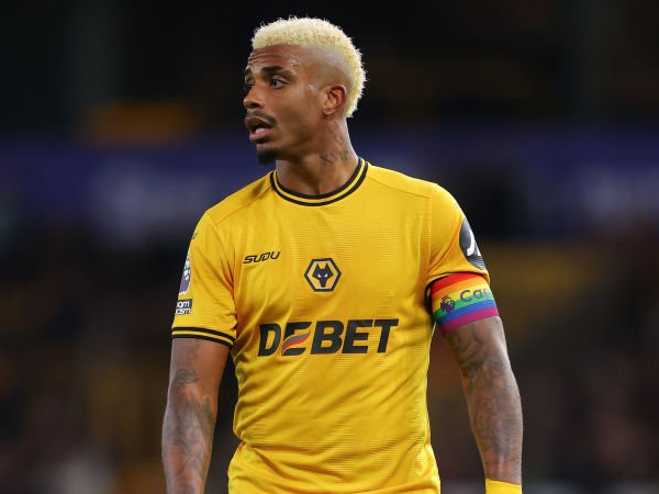 Mario Lemina Terima Kekalahan Wolves dari Everton