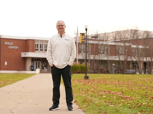 Adrian Wojnarowski Umumkan Didiagnosis Terkena Kanker Prostat