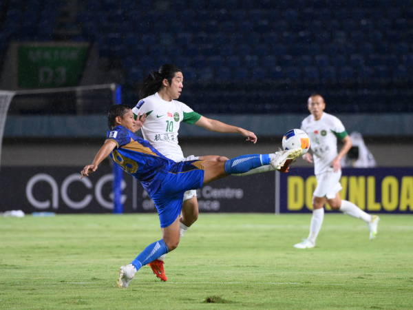 Bobol Empat Gol, Bojan Sorot Pertahanan Persib yang Rapuh
