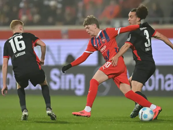 Eintracht Frankfurt Tertarik Pinjam Paul Wanner dari Bayern Munich