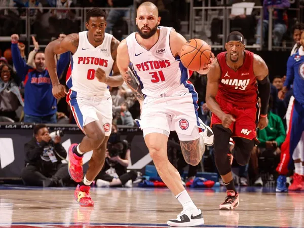 Evan Fournier sebut pengalaman bersama Detroit Pistons kurang menyenangkan.