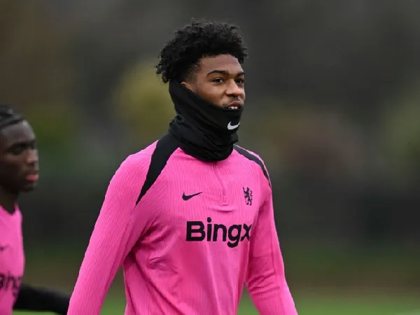 Bek muda Chelsea, Josh Acheampong