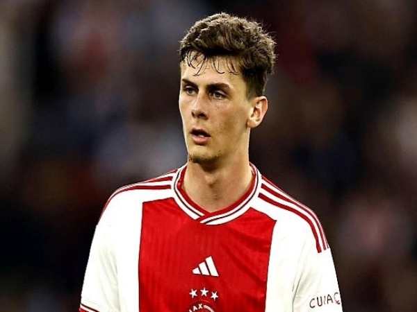 Lazio Terjun Dalam Perburuan Servis Gelandang Muda Ajax