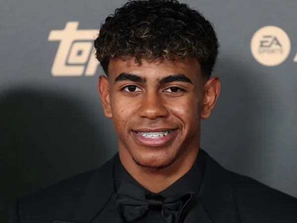 Lamine Yamal Masuk Susunan Pemain Tim Terbaik FIFA