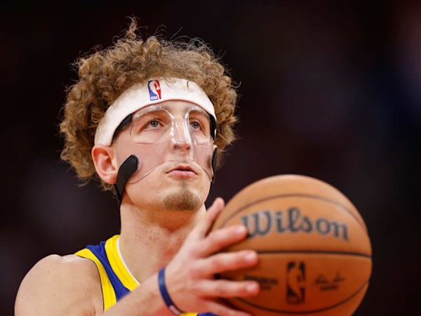 Steve Kerr Sadar Bikin Kesalahan dengan Podziemski