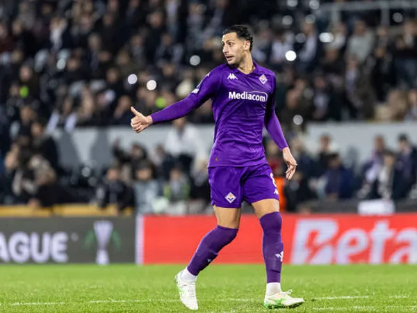 Imbang Dramatis di Kandang Vitoria SC, Mandragora Selamatkan Fiorentina