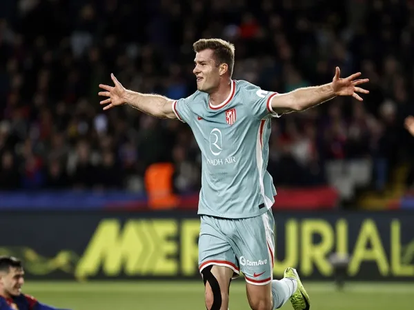 Atletico Madrid Menang vs Barcelona, Oblak Beri Pujian Pada Sorloth