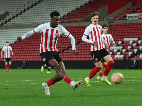 Liverpool Berminat, Sunderland Ingin Pertahankan Trey Ogunsuyi