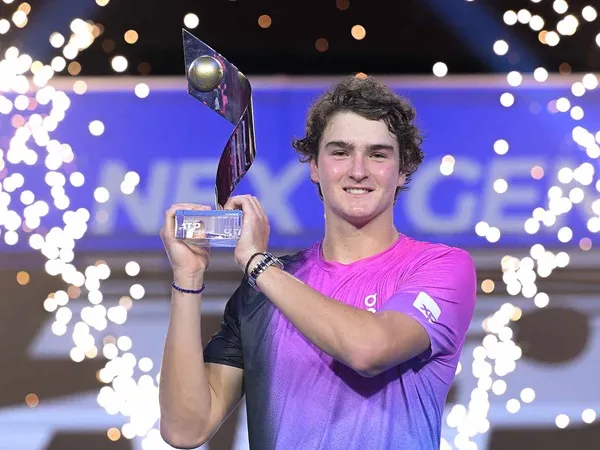 Joao Fonseca Tutup Pekan Sempurna Di Jeddah Dengan Angkat Trofi Kemenangan