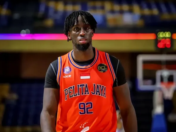 Pacific Caesar Surabaya Rekrut Alioune Tew Untuk Gantikan Malick Diouf