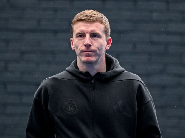 Matt Targett Siap Kembali ke Old Trafford untuk Menutup Luka Lama