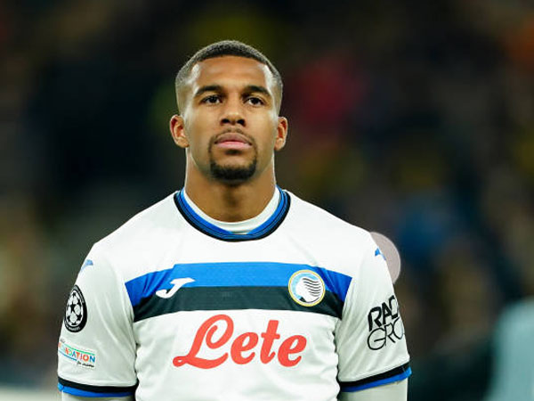 Francesco Acerbi Sering Cedera, Inter Milan Bidik Isak Hien