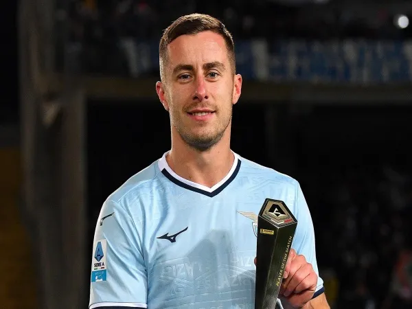 Lazio Putuskan Pertahankan Defender Veteran Satu Musim Lagi