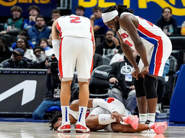 Jaden Ivey Alami Cedera Patah Fibula Setelah Ditabrak Cole Anthony