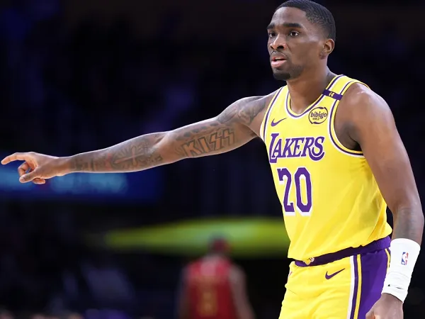 Shake Milton beberkan pengalamannya bersama JJ Redick.