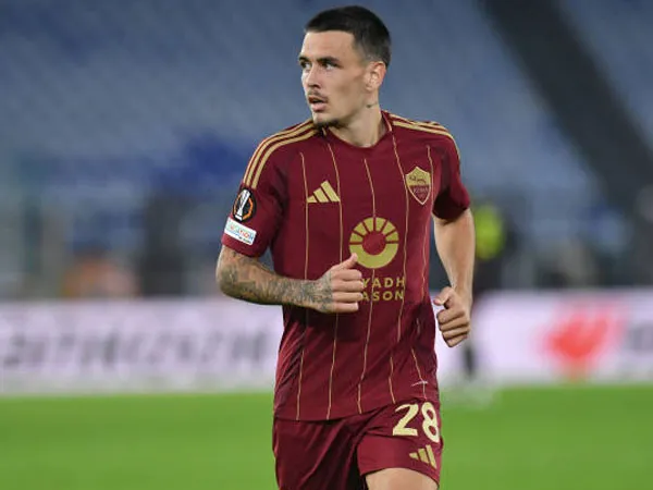 Roma dan Real Betis Semakin Dekat Untuk Transfer Enzo Le Fee
