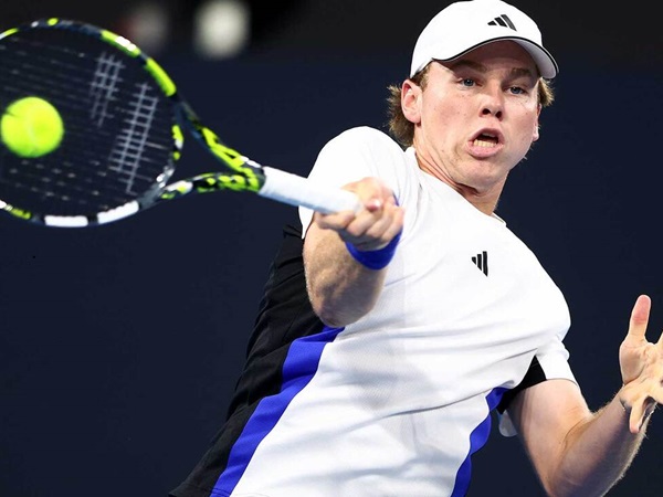 Alex Michelsen Jatuh Bangun Awali Turnamen Di Auckland