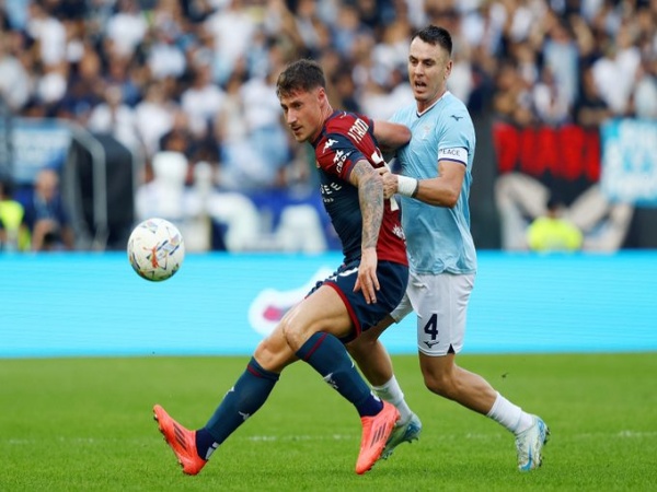 Lazio Dihantam Kabar Buruk, Bek Andalan Harus Absen Satu Bulan Lagi