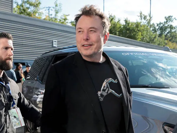 FSG Tegaskan Liverpool Tidak Akan Dijual ke Elon Musk