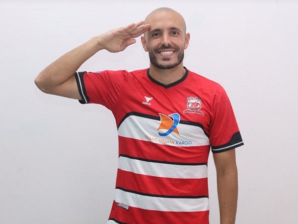 Madura United Resmikan Youssef Ezzejjari Sebagai Penyerang Anyar