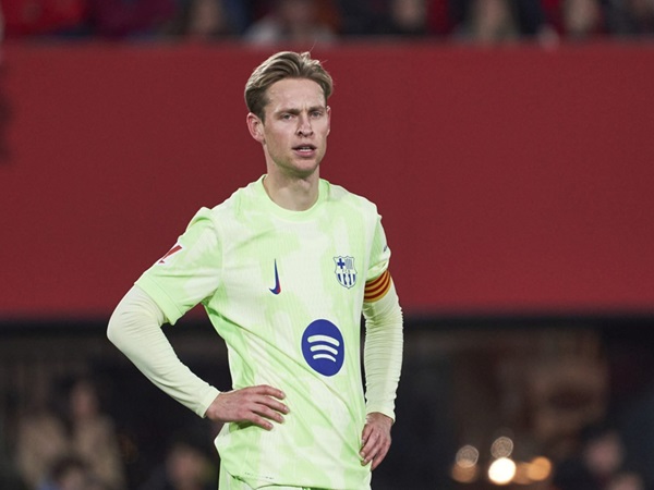Barcelona Pertimbangkan untuk Melepas Frenkie de Jong