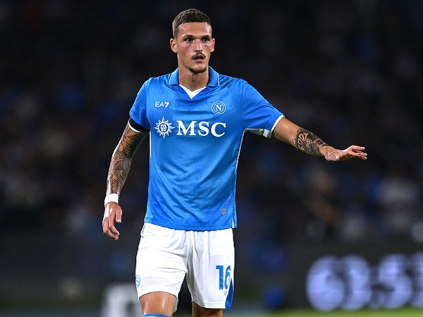 Napoli Segera Serahkan Rafa Marin kepada Villarreal