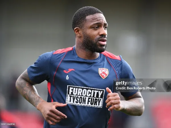 Kapten Morecambe, Yann Songo'o