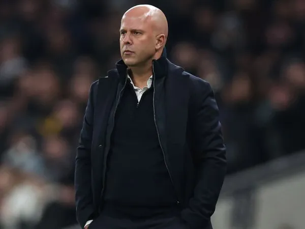 Meski Liverpool di Atas Angin, Arne Slot Enggan Remehkan Accrington