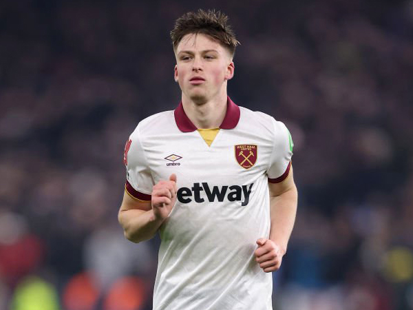Ollie Scarles Kecewa West Ham Disingkirkan Aston Villa, Tapi ...
