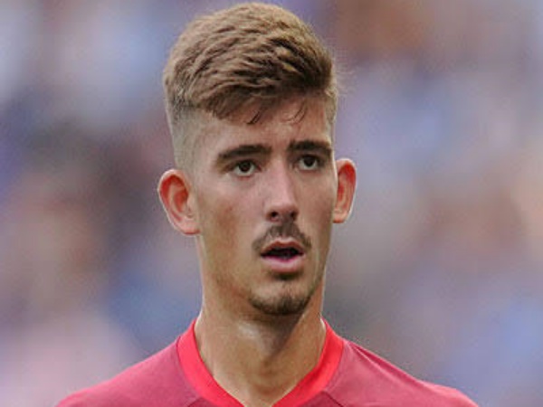 Perkuat Lini Pertahanan, Lazio Incar Defender Muda SevillaJanuari Ini