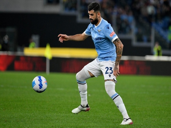 Baroni Ingin Pertahankan Defender Terpinggirkan Lazio Hingga Akhr musim