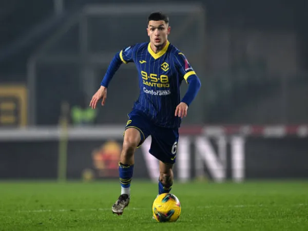 Rennes Saingi Lazio Dalam Perburuan Gelandang Hellas Verona Januari Ini