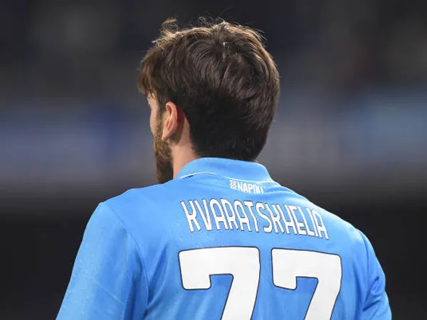 Khvicha Kvaratskhelia Ucapkan Selamat Tinggal ke Napoli