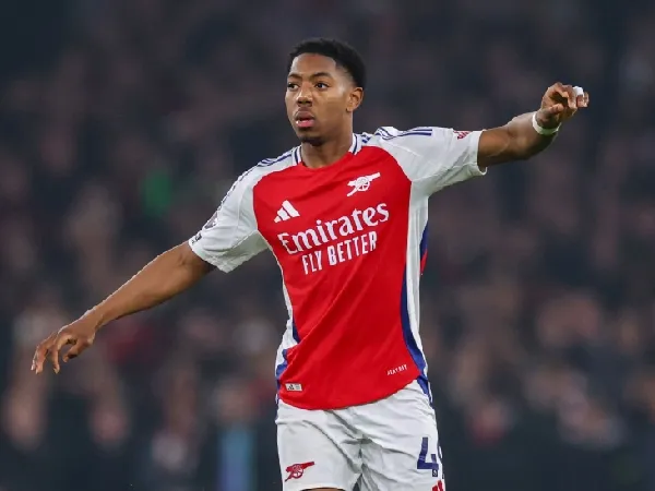 Myles Lewis-Skelly tampil luar biasa saat Arsenal mengalahkan Tottenham