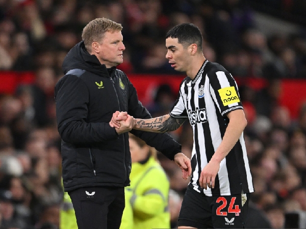 Eddie Howe Tanggapi Potensi Hengkangnya Miguel Almiron dari Newcastle