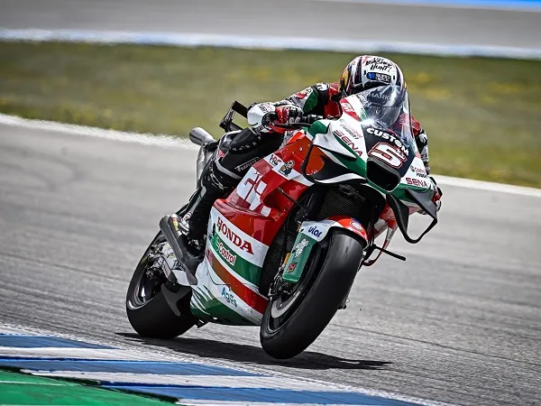 Lucio Cecchinello ingin bawa LCR Honda lebih baik di MotoGP 2025.