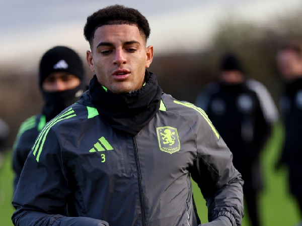 Diego Carlos Tinggalkan Aston Villa, Fenerbahce Konfirmasi Kesepakatan Awal